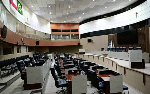 CMM estuda aprimorar controle de ausências dos vereadores