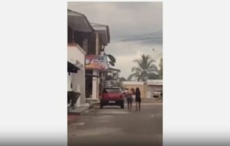 Mãe é presa por atacar a própria filha com golpes de tesoura em Manacapuru
