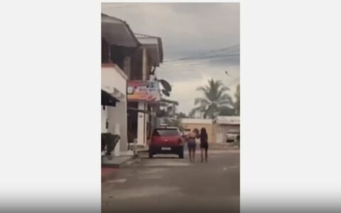 Mãe é presa por atacar a própria filha com golpes de tesoura em Manacapuru