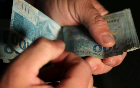 Caixa libera abono do PIS/Pasep para nascidos em julho e agosto