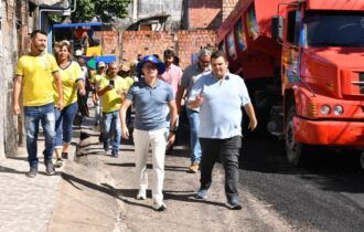 David quer acelerar o 'Asfalta Manaus' por ruas do Amazonino Mendes