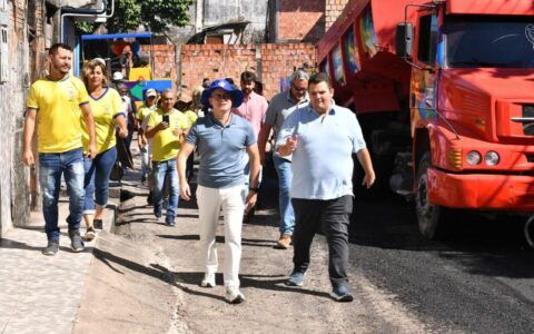 David quer acelerar o 'Asfalta Manaus' por ruas do Amazonino Mendes