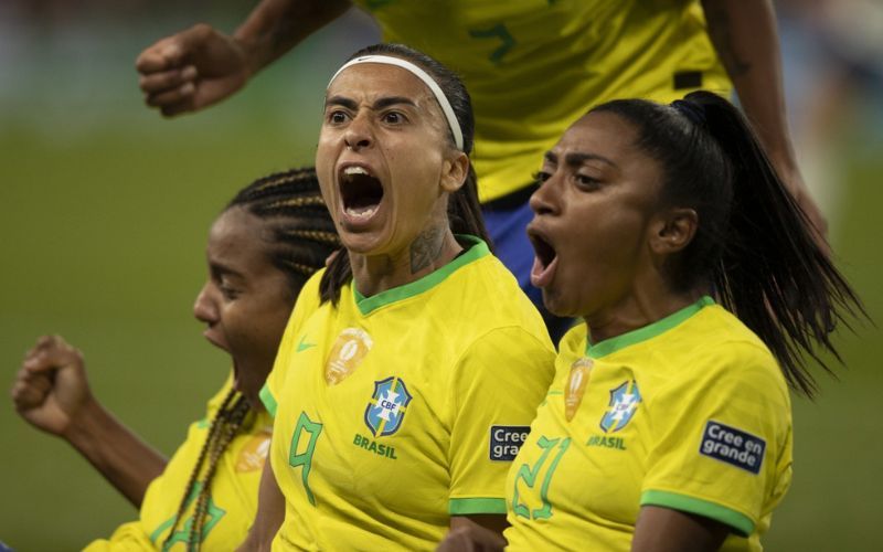 Servidores públicos terão ponto facultativo em jogos da seleção feminina na  Copa