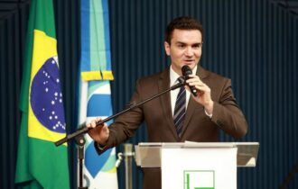 Celso Sabino aceita convite de Lula para o Ministério do Turismo