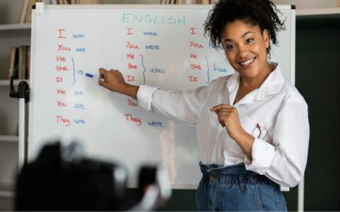 Quer fazer curso de inglês? Manaus tem inscrições para bolsas de 100%