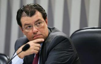 Eduardo Braga anuncia que será relator da reforma tributária no Senado