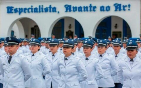 Com vagas para Manaus, Aeronáutica abre concurso para nível médio