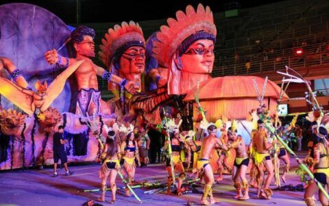 Bois-bumbás de Manaus disputam título de campeão