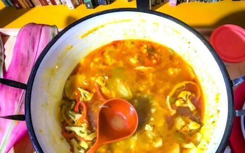 Comida estragada, desnutrição e calor: denúncias nos abrigos da Operação Acolhida