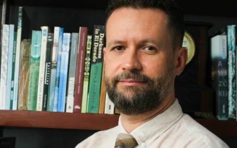 Vetado por Bolsonaro, cientista Marcus Lacerda será condecorado por Lula
