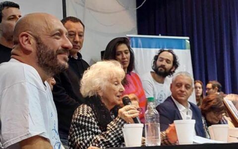 Avós encontram neto n° 133 sequestrado pela ditadura argentina