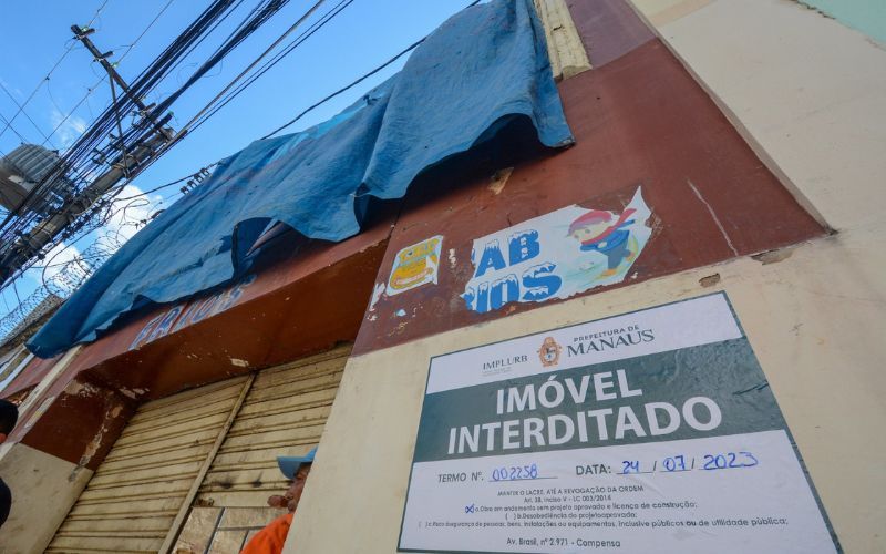 Obra no Centro de Manaus é embargada pelo IMMU por irregularidades