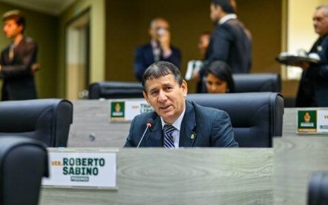 Roberto Sabino ignora problemas para debater luta de Popó na CMM
