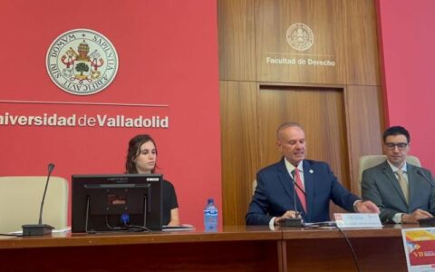 Conselheiro do TCE-AM palestra em universidade na Espanha