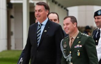 Ex-ajudante de Bolsonaro é interrogado sobre conspiração golpista