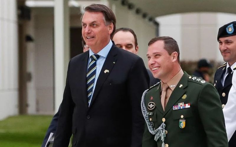 Ex-ajudante de Bolsonaro é interrogado sobre conspiração golpista