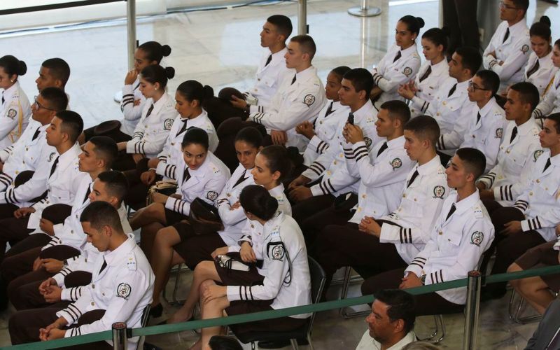 Justiça MPF ajuíza ação contra ‘padrão estético’ em escolas públicas militares