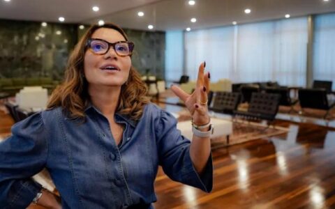 PL Mulher vê 'crise diplomática' em xingamentos de Janja a Elon Musk