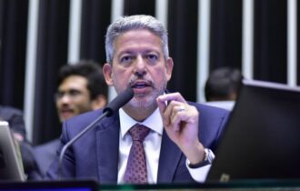 Votação do arcabouço fiscal deve ficar para agosto, diz Lira