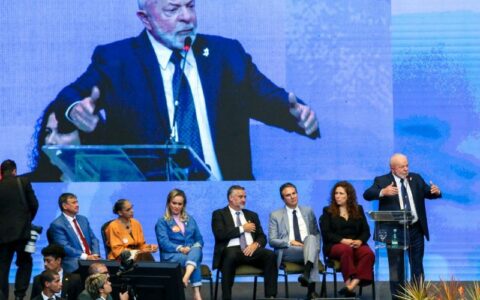 ‘Até quando eu quiser’: Lula descarta mudanças e Nísia fica na Saúde