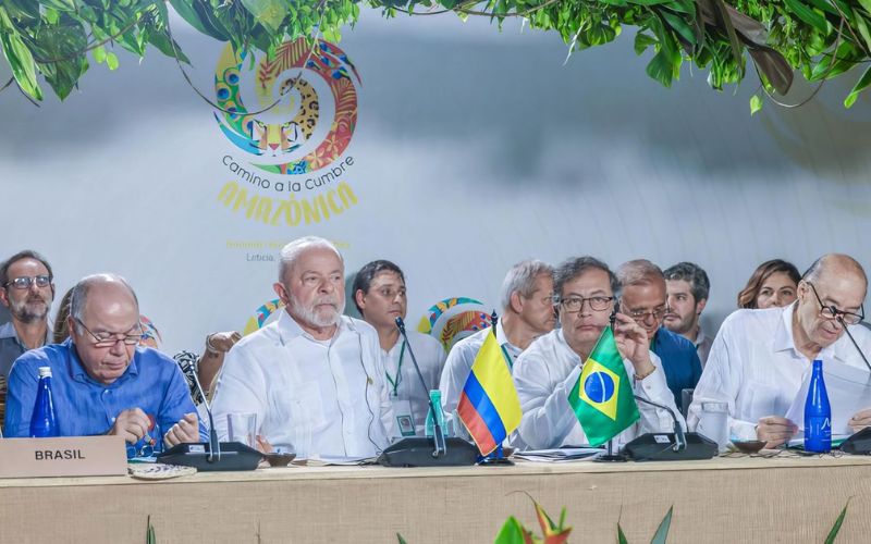 Lula propõe criação de Parlamento Amazônico durante evento em Letícia