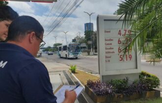 Após aumento no preço, Procon fiscaliza postos de combustíveis de Manaus