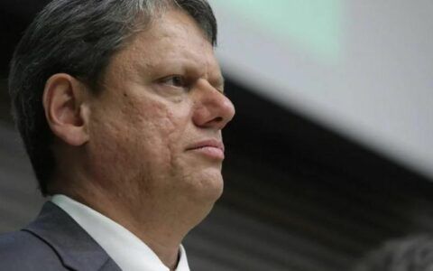Tarcísio negocia para entrada de Republicanos no governo Lula