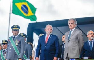 Governo Lula inclui supersalários na PEC do pacote de cortes, mas deixa militares de fora