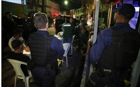 Bares de Manaus são alvos de ação de combate à poluição sonora