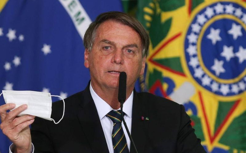 Bolsonaro paga multa de R$ 913 mil por não ter usado máscara em SP