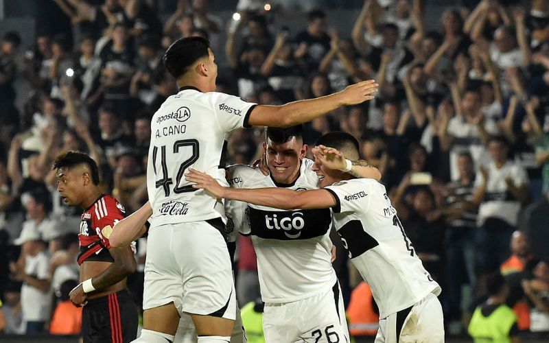 Veja os três gols que eliminaram o Flamengo da Libertadores
