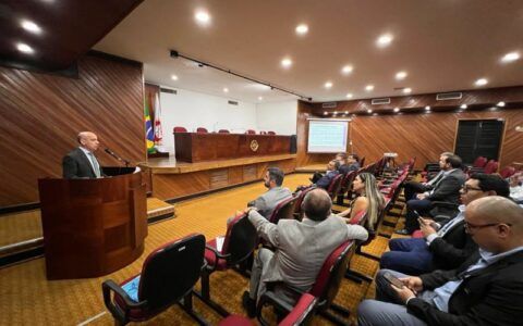 Érico Desterro ministra palestra sobre inelegibilidade para membros do MP