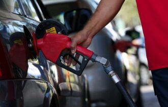 Álcool na gasolina pode aumentar para 30%, diz Alckmin