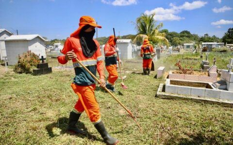 Inicia limpeza de túmulos em cemitérios para visitação do Dia dos Pais