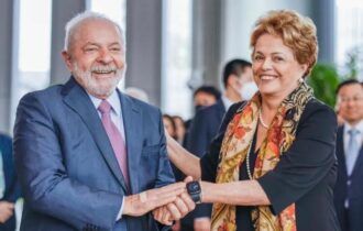 Lula quer reparação para Dilma após arquivamento das 'pedaladas fiscais'