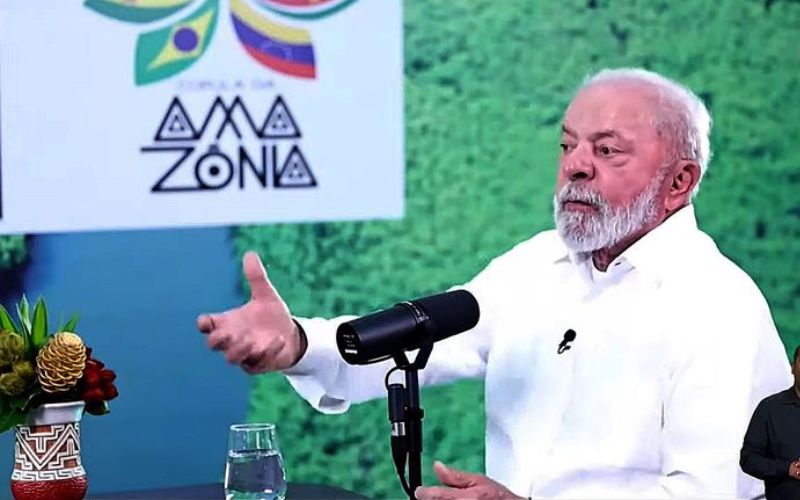 Lula diz que Amazônia não pode ser vista apenas como ‘santuário’