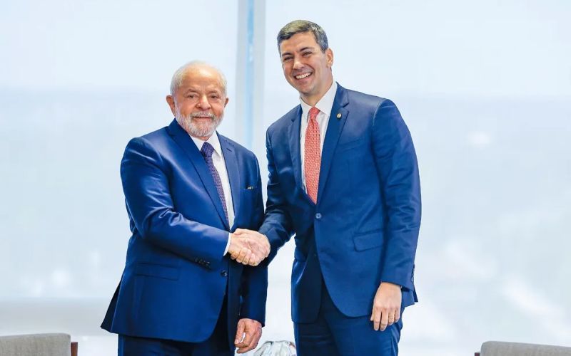 Lula viaja para participar da posse do novo presidente do Paraguai