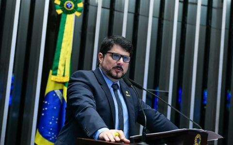 Marcos do Val acusa STF de 'censura prévia inconstitucional'