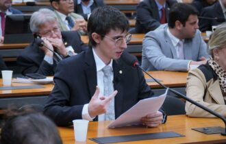 Amom lança edital participativo para emendas parlamentares