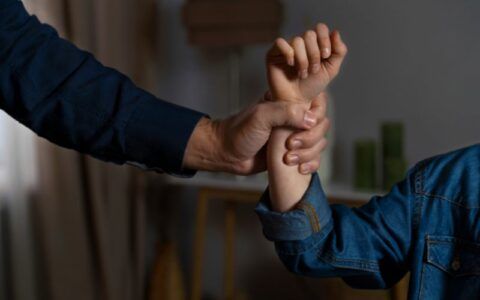 Zelador é preso suspeito de estuprar uma criança de 11 anos na escola