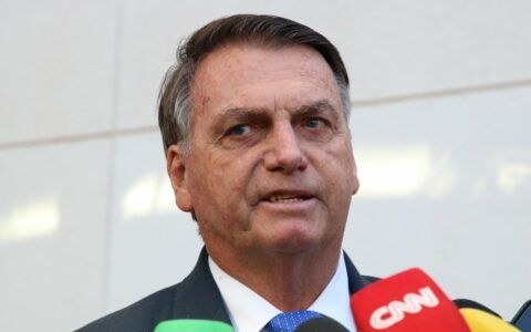 Bolsonaro é internado para exames de rotina em hospital de São Paulo