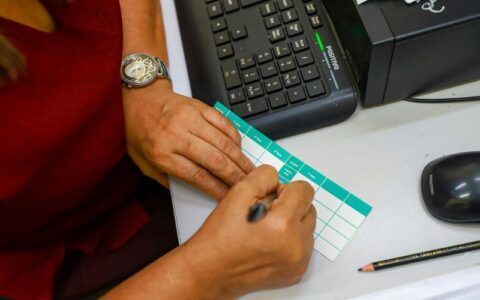 74 pontos de vacinação contra a Covid estão disponíveis nesta segunda-feira