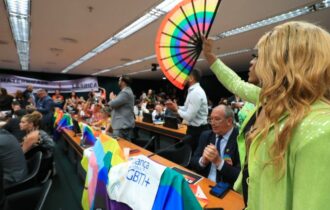 MPF quer arquivar PL contra união homoafetiva por ser inconstitucional
