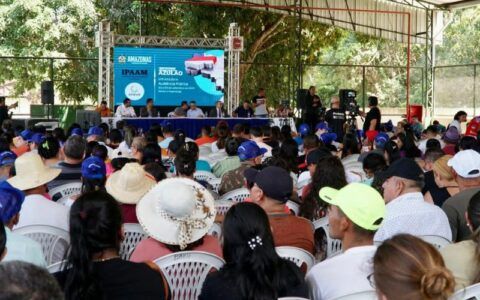 População discute sobre a implantação de termelétrica do Complexo Azulão