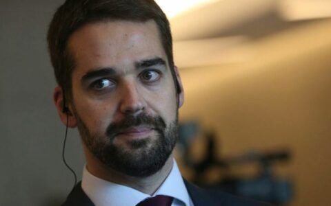 Eduardo Leite é afastado do PSDB por ordem judicial