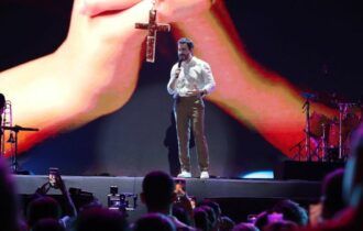 #SouManaus 2023 encerra com louvor e show de padre Fábio de Melo
