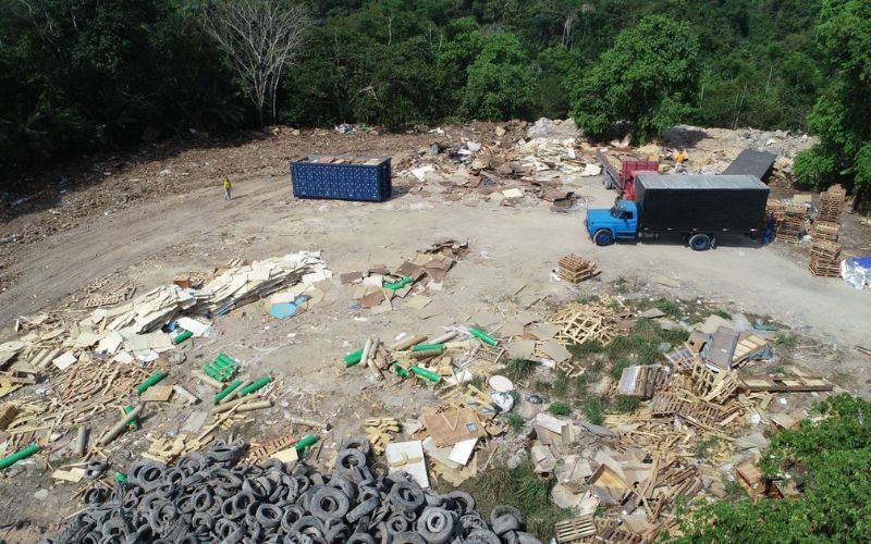 Empresas do Distrito descartavam lixo em aterro ilegal no Puraquequara
