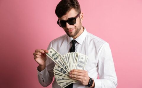 Privilégios desvirtuam a atividade política e custam caro aos brasileiros