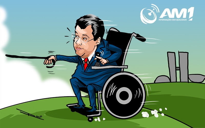 Há 1 mês, Eduardo Braga se vira com o auxílio de cadeira de rodas e bengala