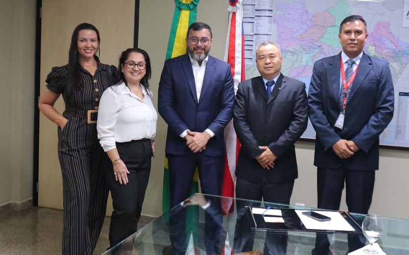 Wilson destaca parceria de R$ 34 milhões para 12 ônibus elétricos em Manaus